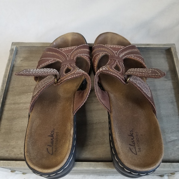 Clarks Bendables Brown Leather 8.5 Open Toe Comfort Slide Wedge Sandals - Picture 9 of 12